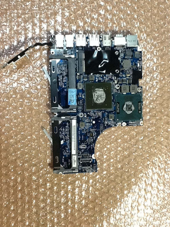 820-2496-A LOGIC BOARD FOR A MACBOOK (Early 2009 and Mid 2009 13